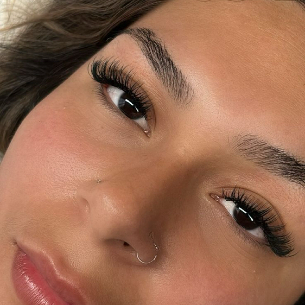 Hybrid Lash Sets at Athena's Glow in Issaquah, WA
