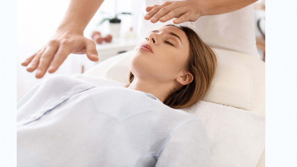 REIKI HEALING MASSAGE