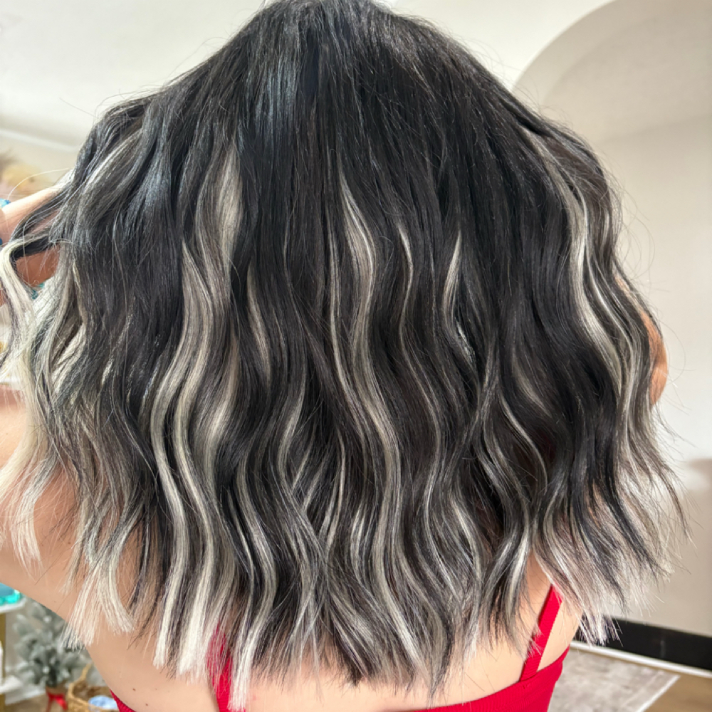 Blowout With Style at The Right Look By Abby in Alvin, TX