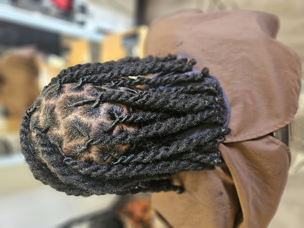 Loc Retwist & ( Twists Only)