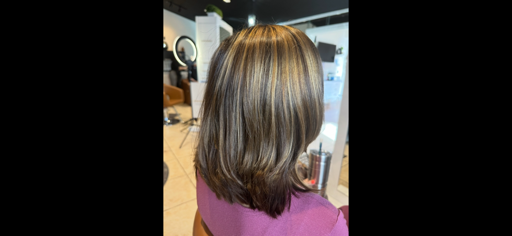 Woman’s Haircut Medium
