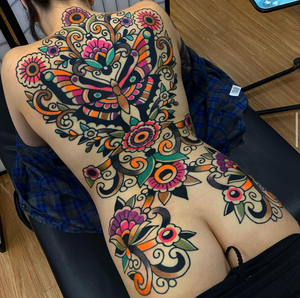 Tattoo Session *Large-scale Project