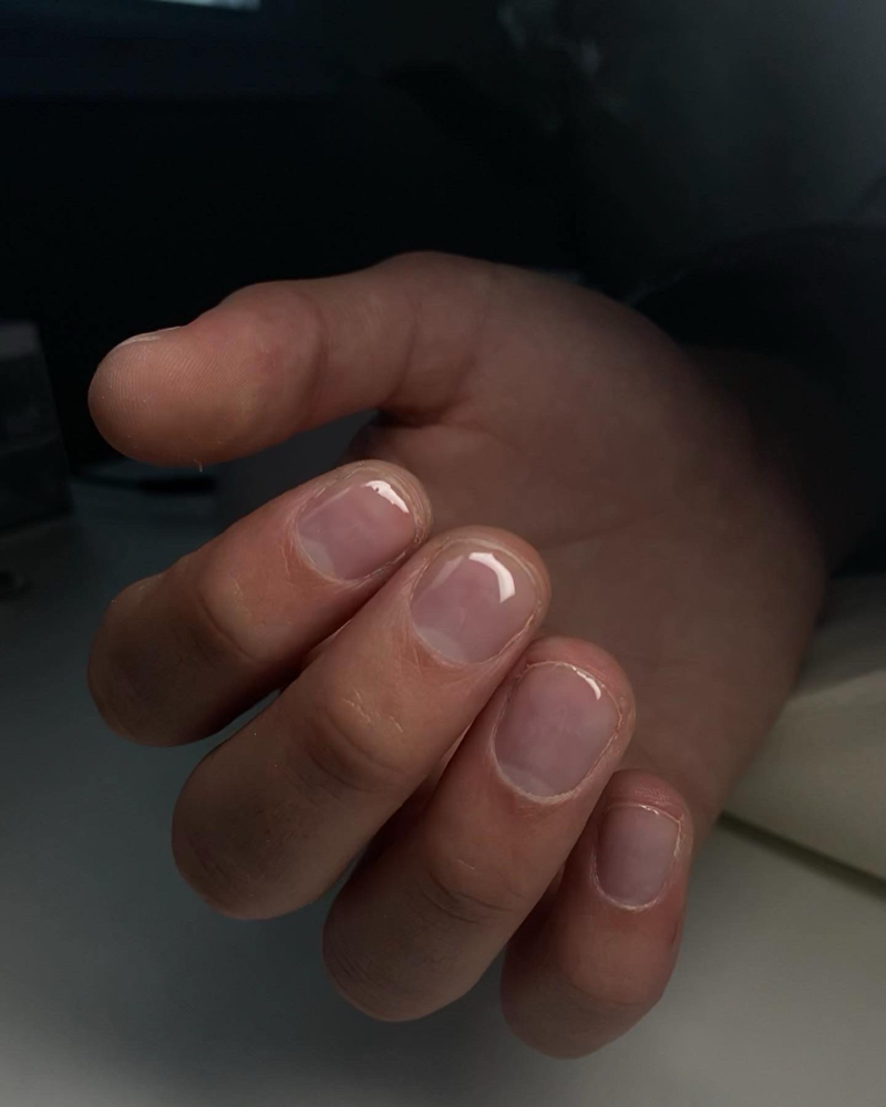 Men’s Manicure (With Clear Gel)