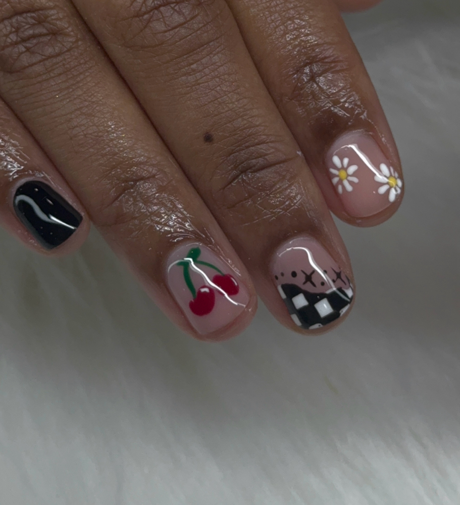 MANICURE WITH DESIGN
