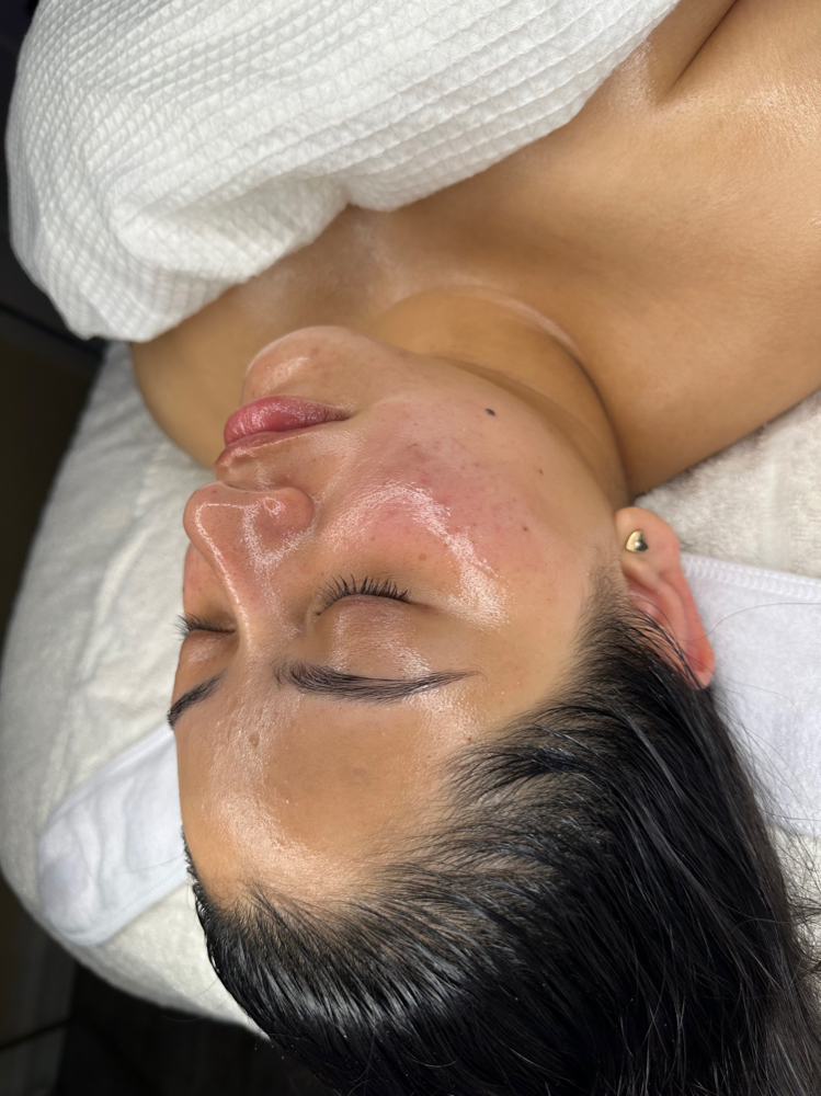 Lymphatic Drainage facial