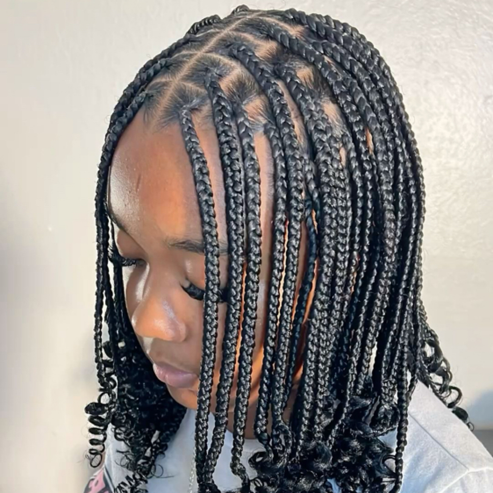 Knotless Bob(NO BOHO) at Bliss Braids in Glendale, AZ