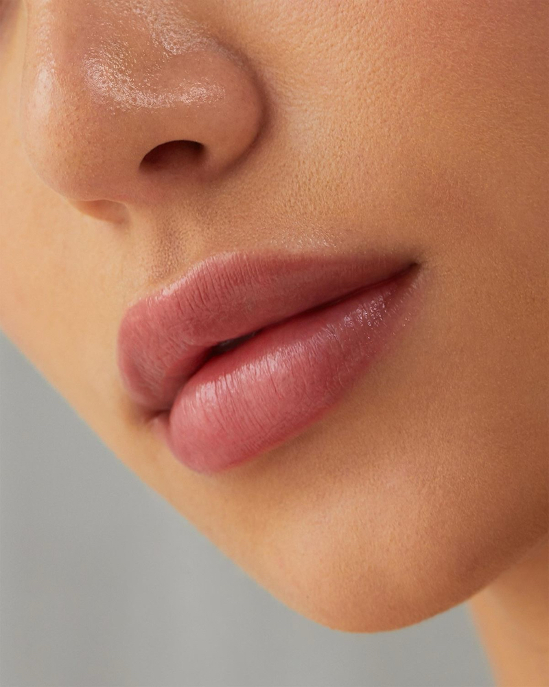 Lip Blushing