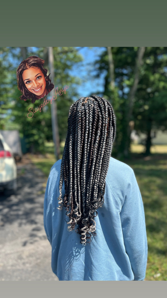 Medium Knotless Braids