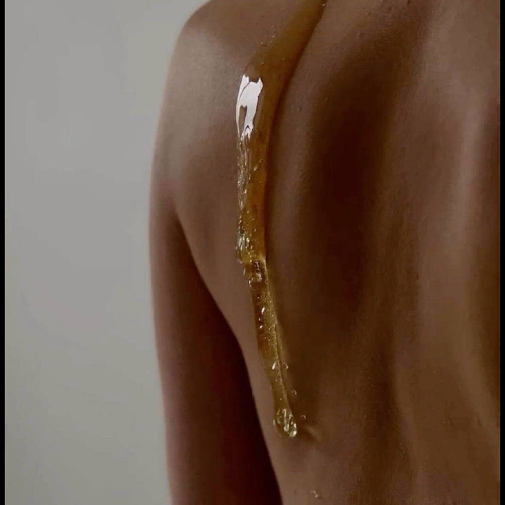 Full back at Waxaholic Wax Bar in Memphis, TN