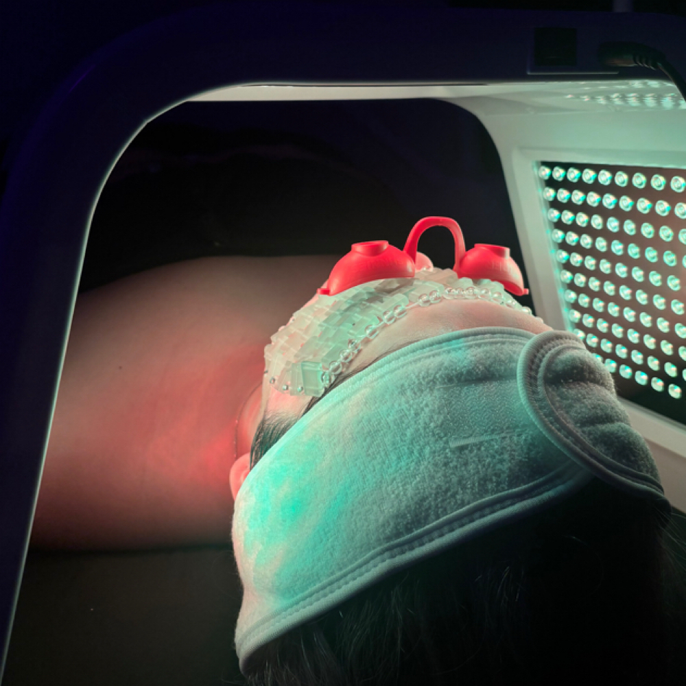 LED Light Therapy | Terapia De Luz at skinbyanelisa in Tampa, FL