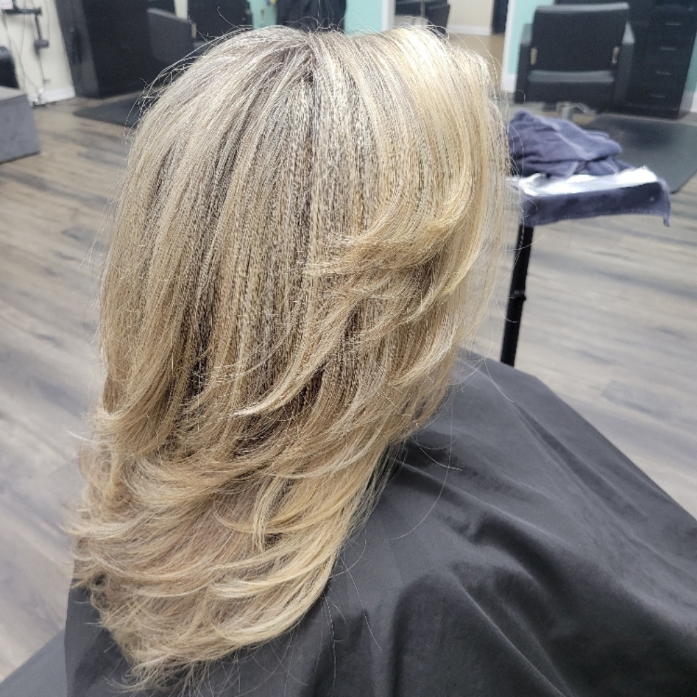 Shampoo Blowdry at Kaitlyn C Norris in Gilbert, SC