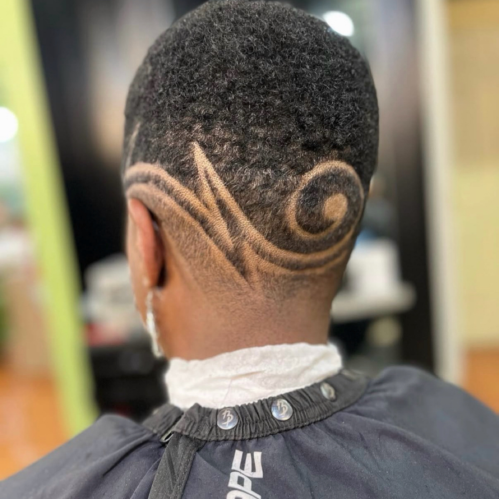 Designer Haircut w/Design at NY 2 QC Kutz in Charlotte, NC