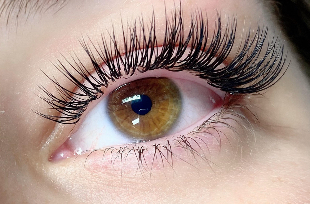 Classic Eyelash extensions