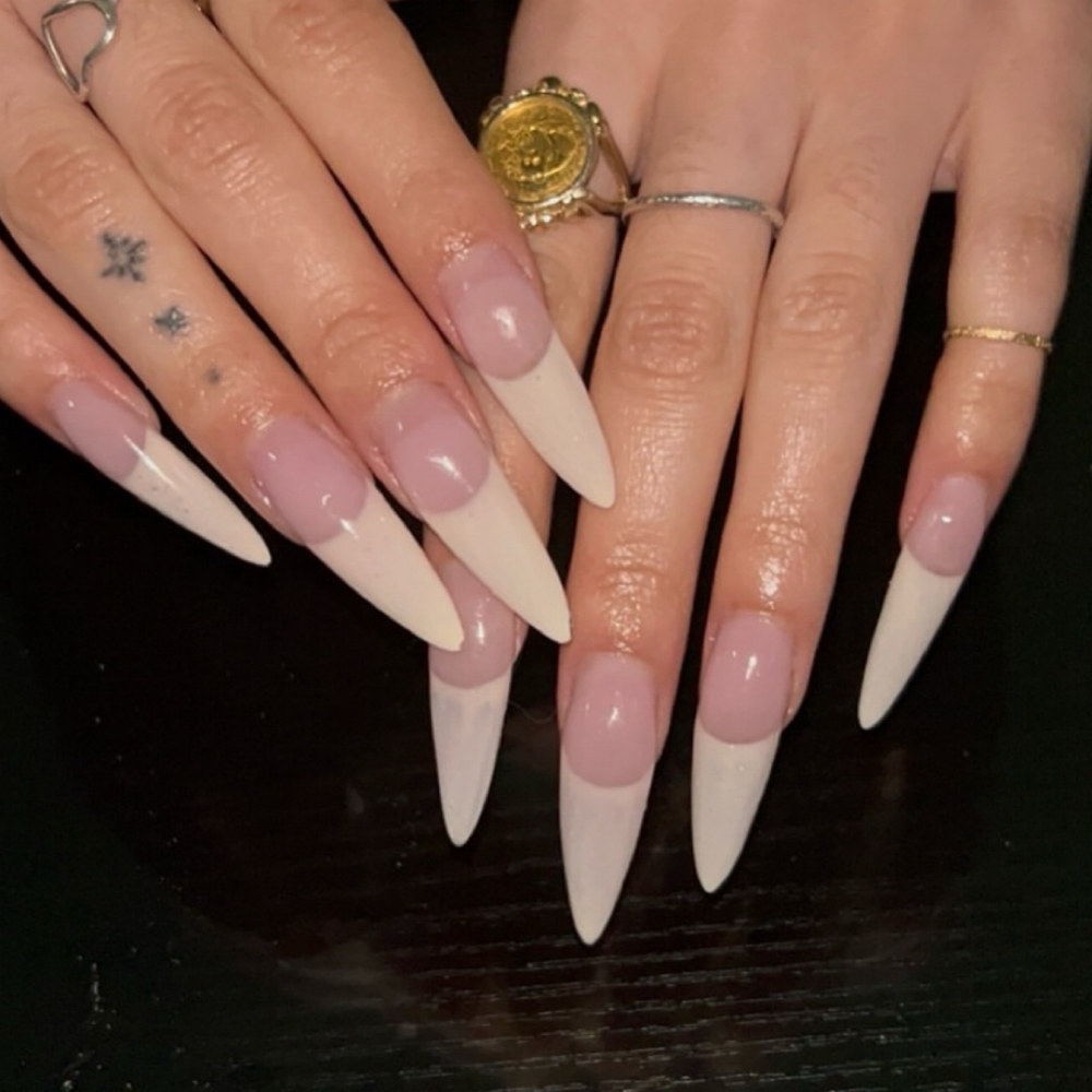 Long-XL Simple Acrylic Set at SetbyStella in Fayetteville, AR
