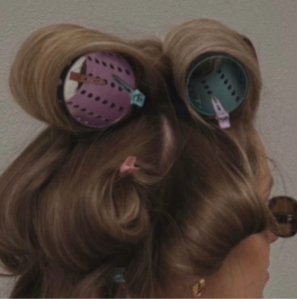 Blowout at Aly Voyles Hair in Tell City, IN