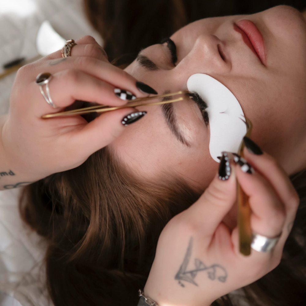 Angel Lash Fullset at Blissful B Beauty in Peoria, AZ