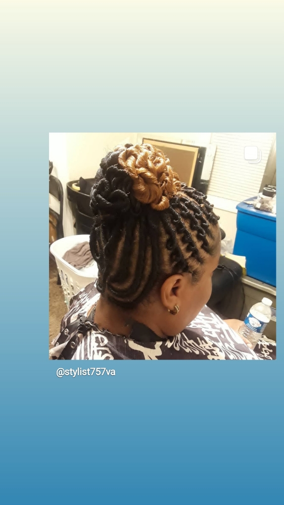STUFFED TWIST