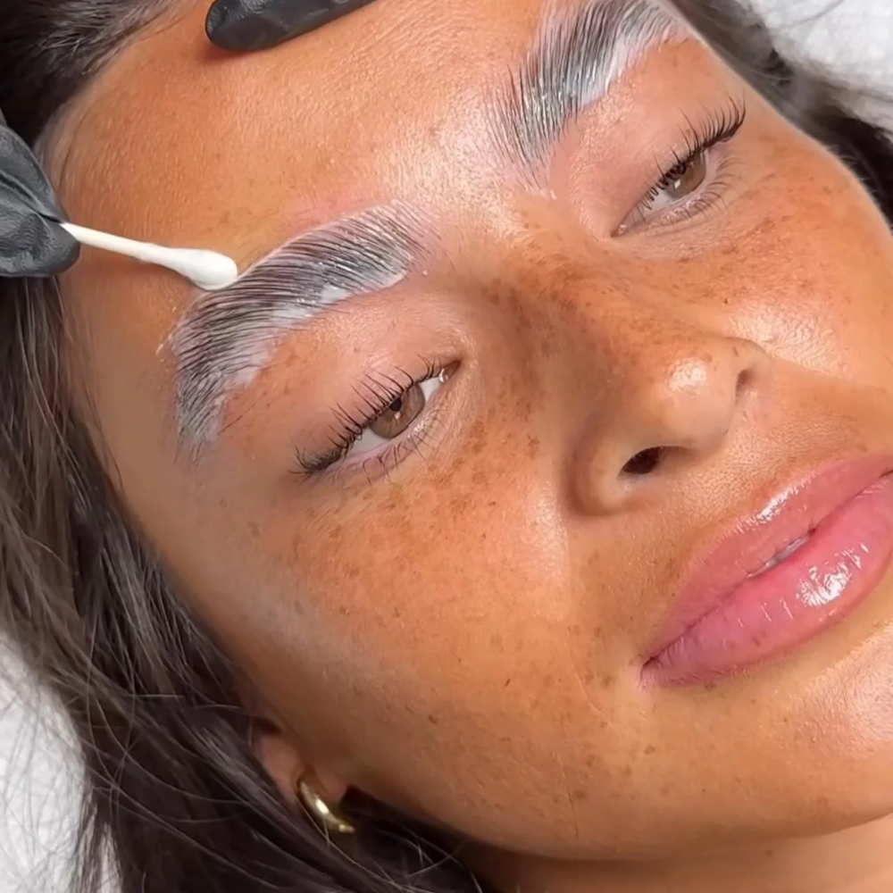 Eyebrow Lamination