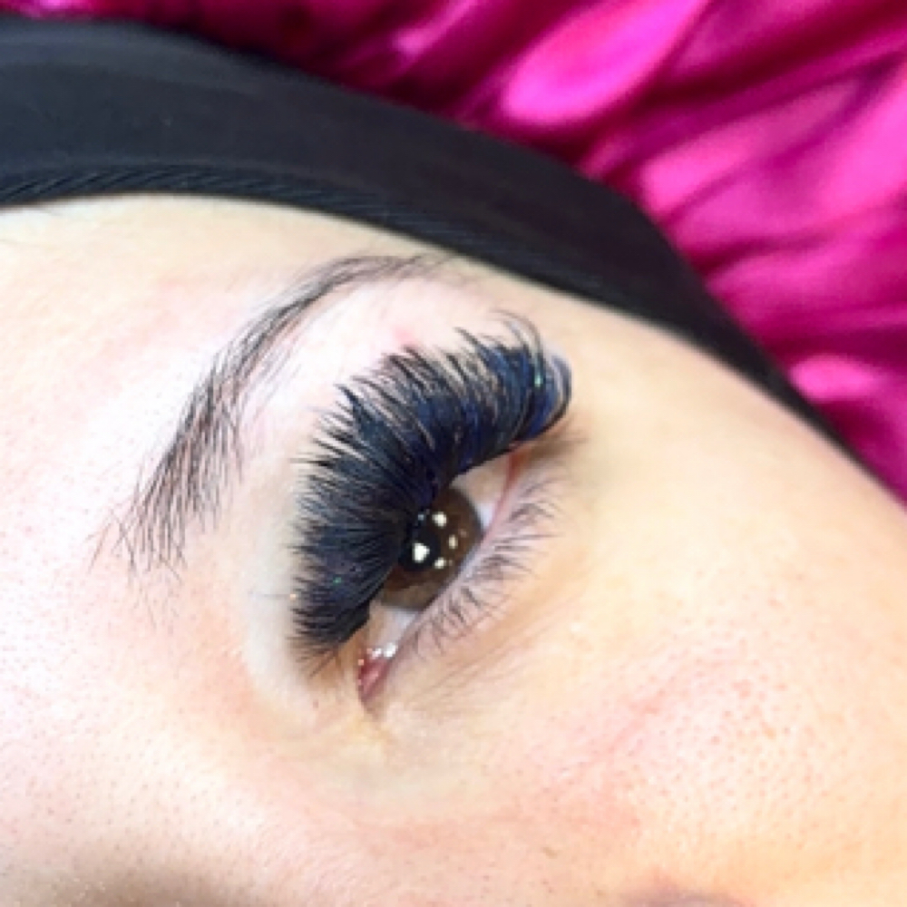 Custum Lash Set at Chaotic Beauty in Tucson, AZ