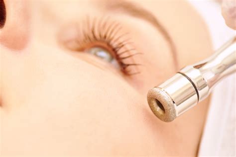Advanced Anti-Aging Facial