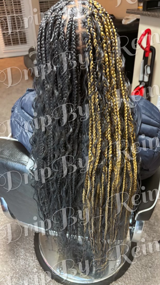 Medium Boho Knotless at DripByRein in Renton, WA
