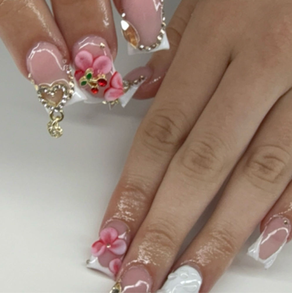 3D Acrylic Flowers at Nailed by Morgan in Savannah, GA