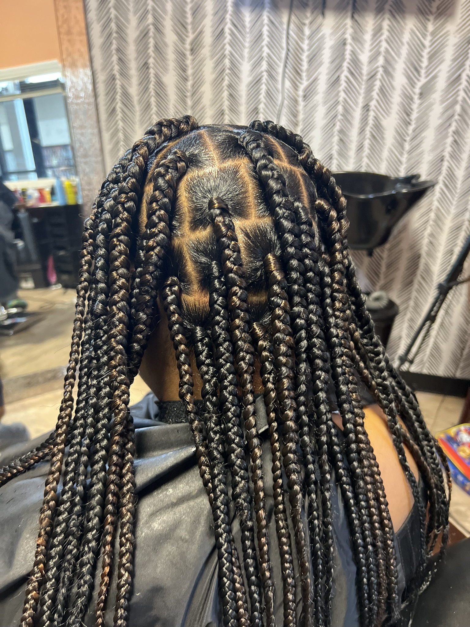 Large Knotless Braids