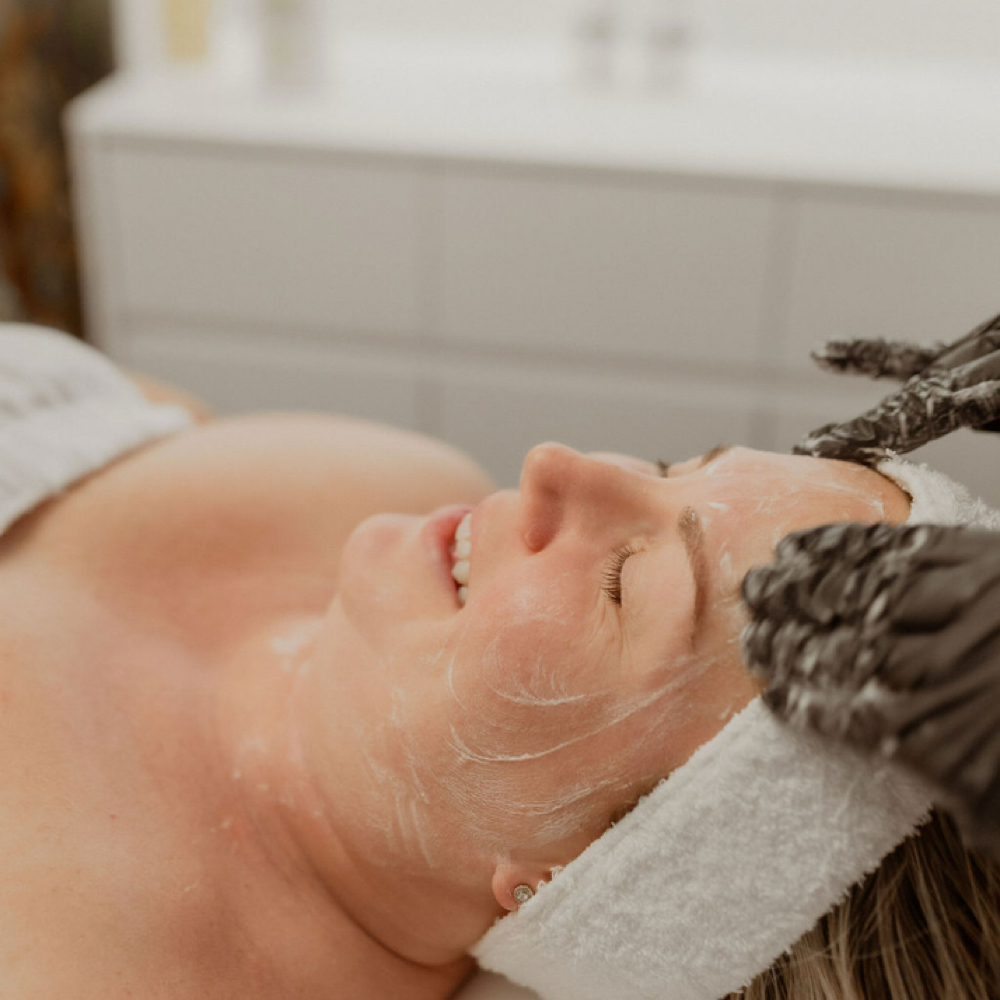 Petite Glow at Aesthetics By Ashlyn Reff in Astor, FL