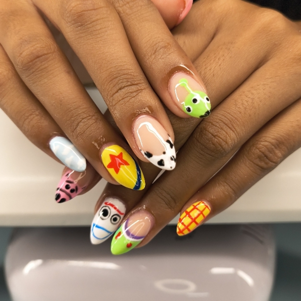 Nail Tech's Freestyle Choice at The Nail Annex in Shafter, CA