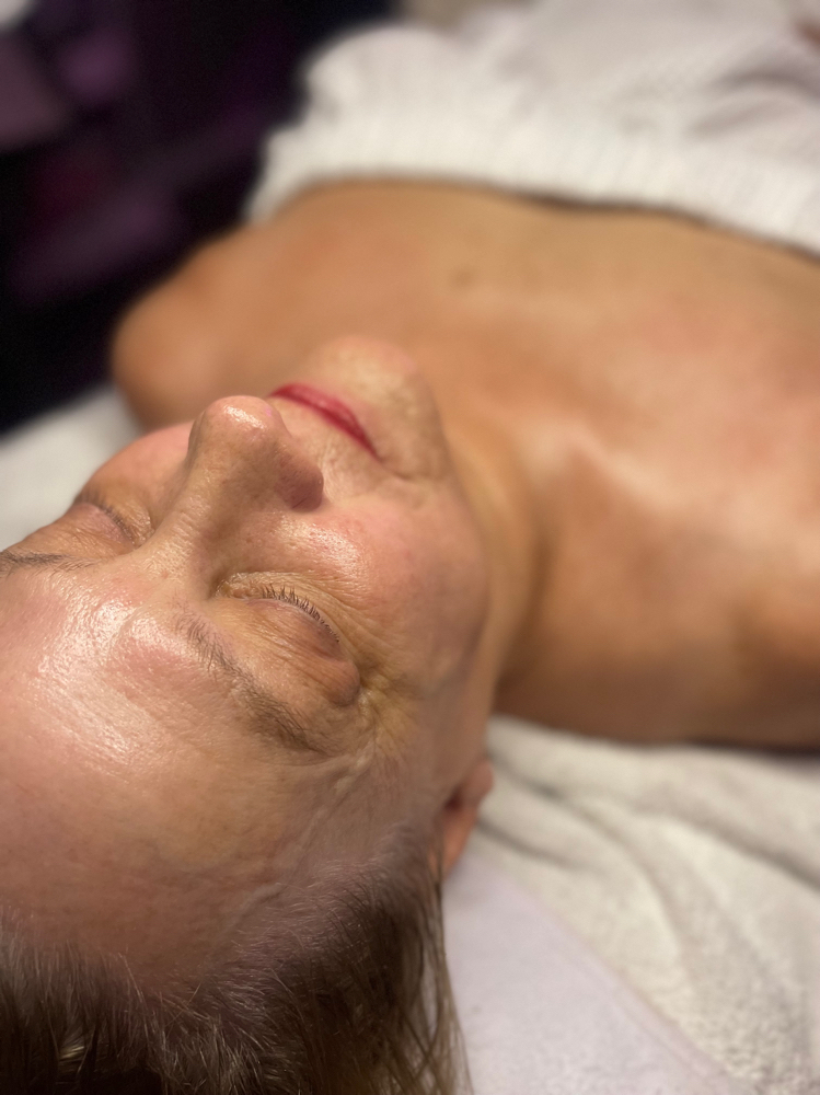 Hydro Facial