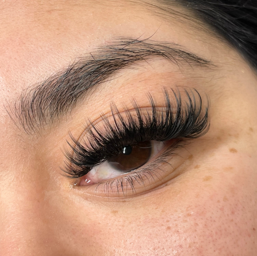 Volume Wispy Full Set