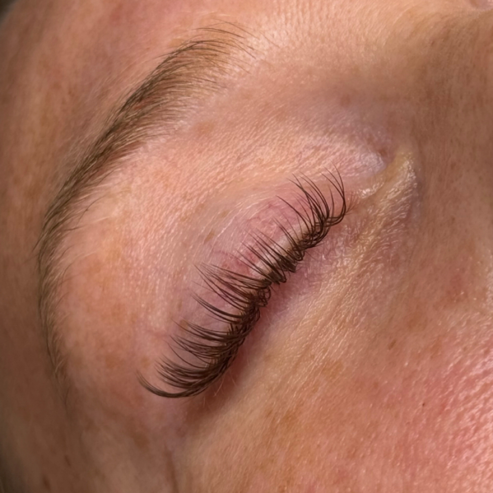 Brown Hybrid Fill at MM Lashes in Mayfield, KY