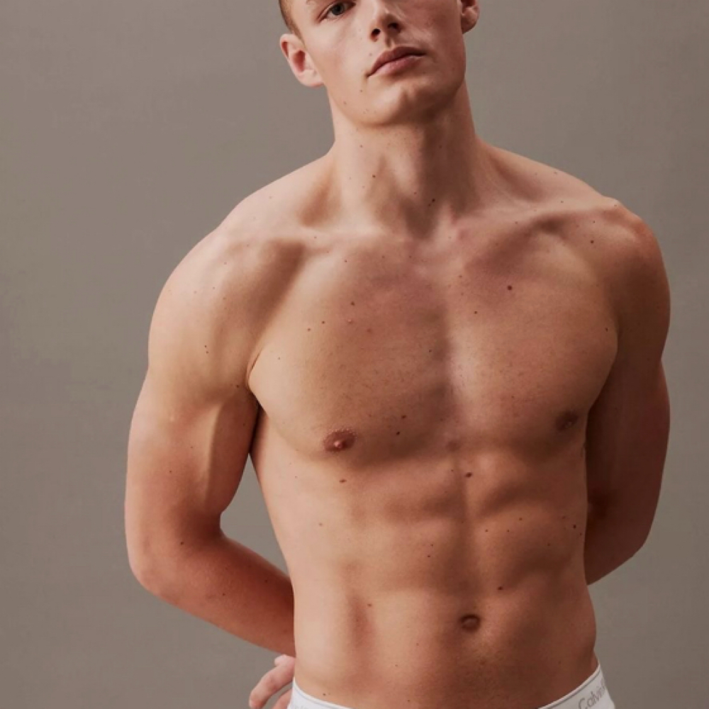 Abdomen Waxing - Male at Glowing Skin by Viannet in Clifton, NJ