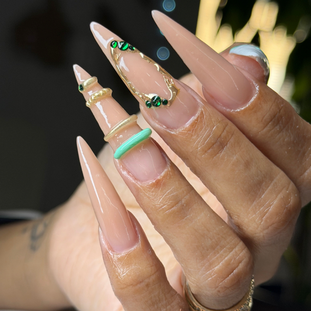 Full Set – XL at YUGO Yudaisy Gotay in Tampa, FL