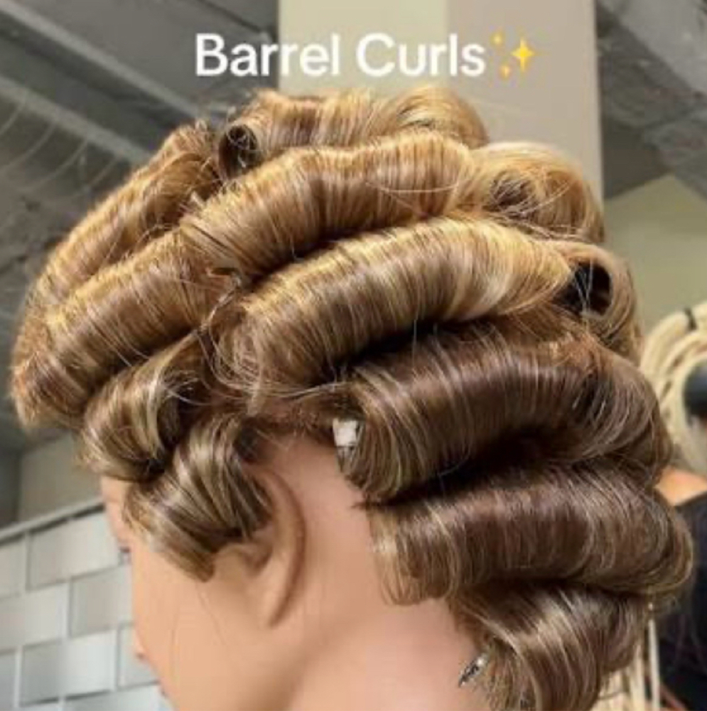 Shampoo, Wand / Barrel Curls at Ta’Meca Corner At STUDIO 2904 in Goldsboro, NC