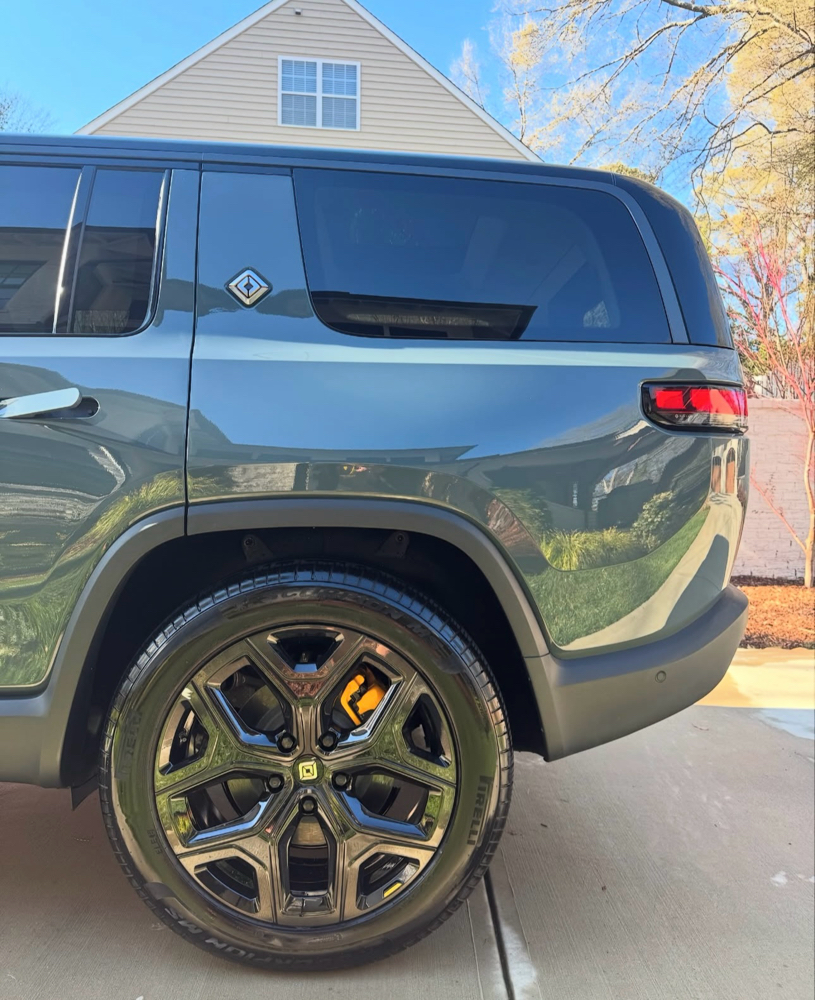 Mobile Tire Shine Enhancement