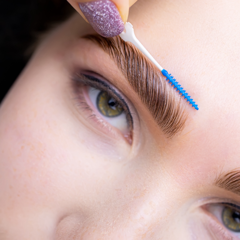 Brow Lamination & Tint