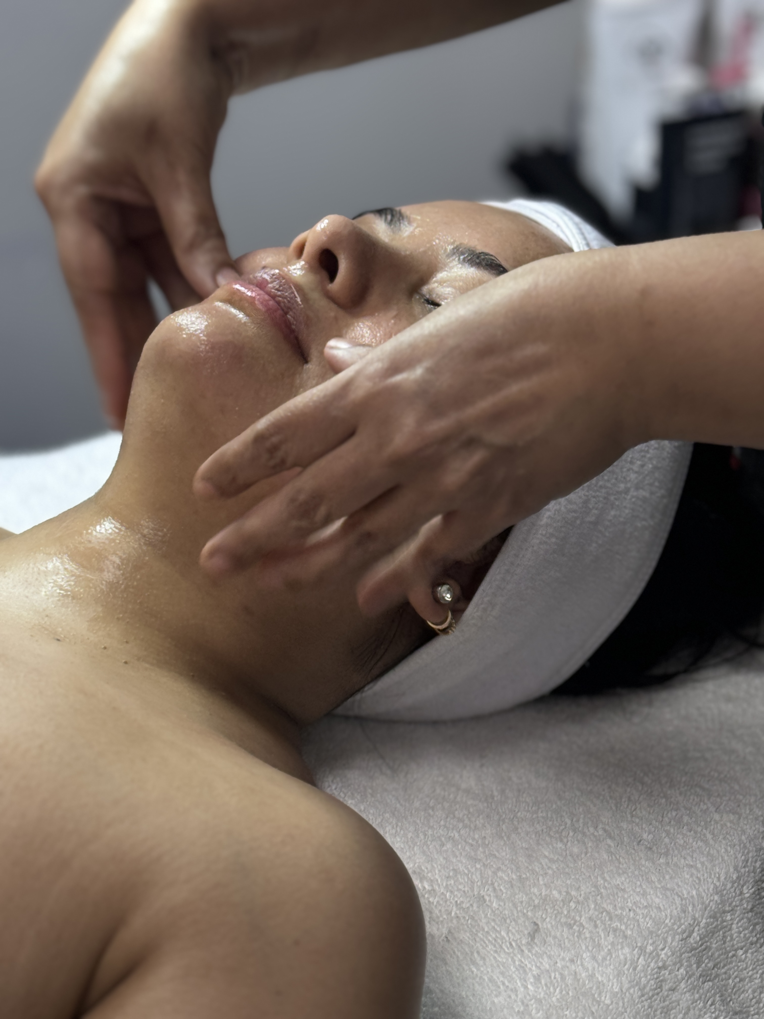 Basic Facial