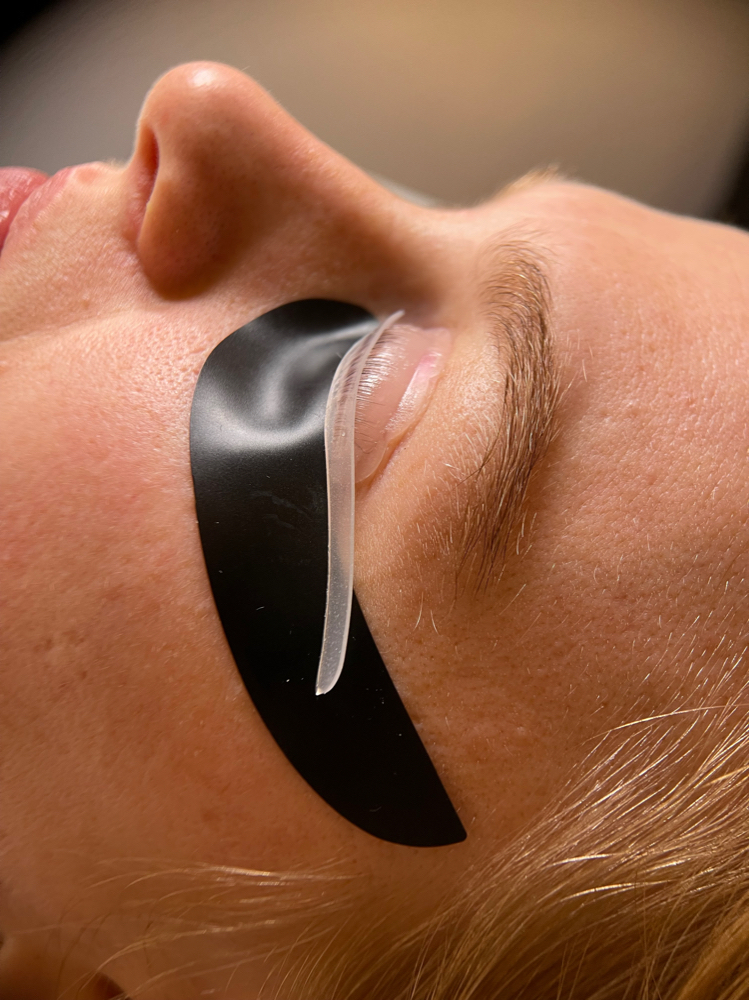 Lash Lifting