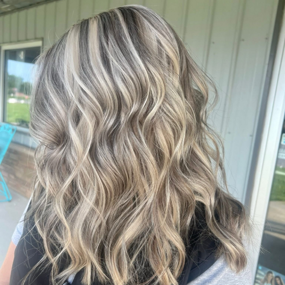 Lowlight Foil at The Rooted Mane in hustonville, KY