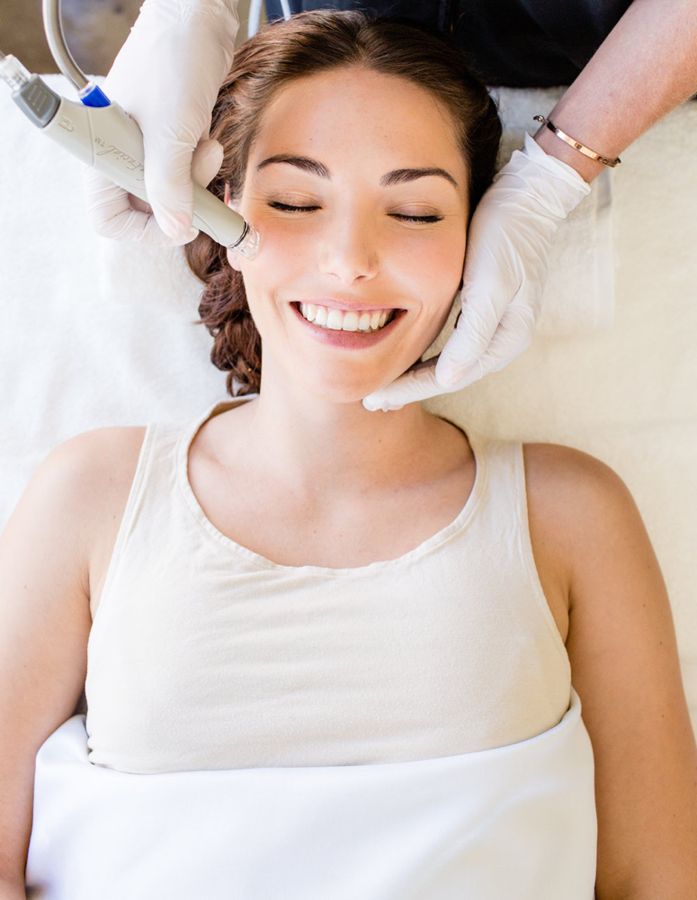 Deluxe Hydra Beauty Facial