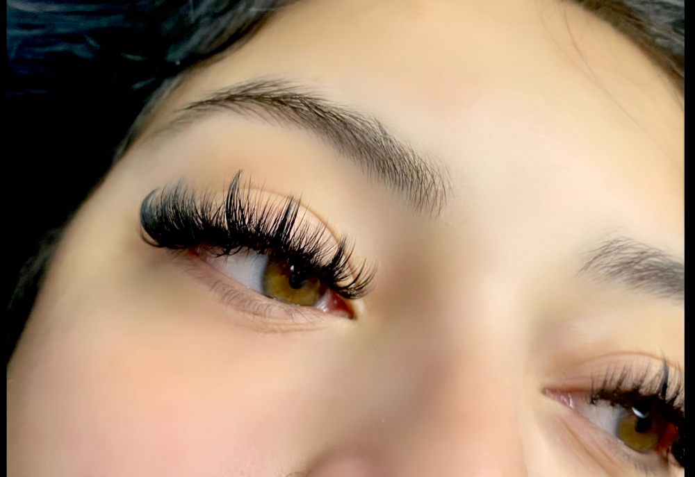 Chunky Striplash Full Set($150 Mar