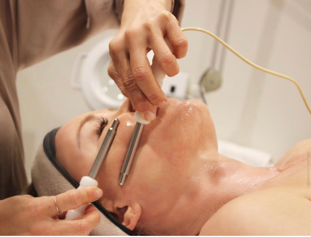 Microcurrent Facial