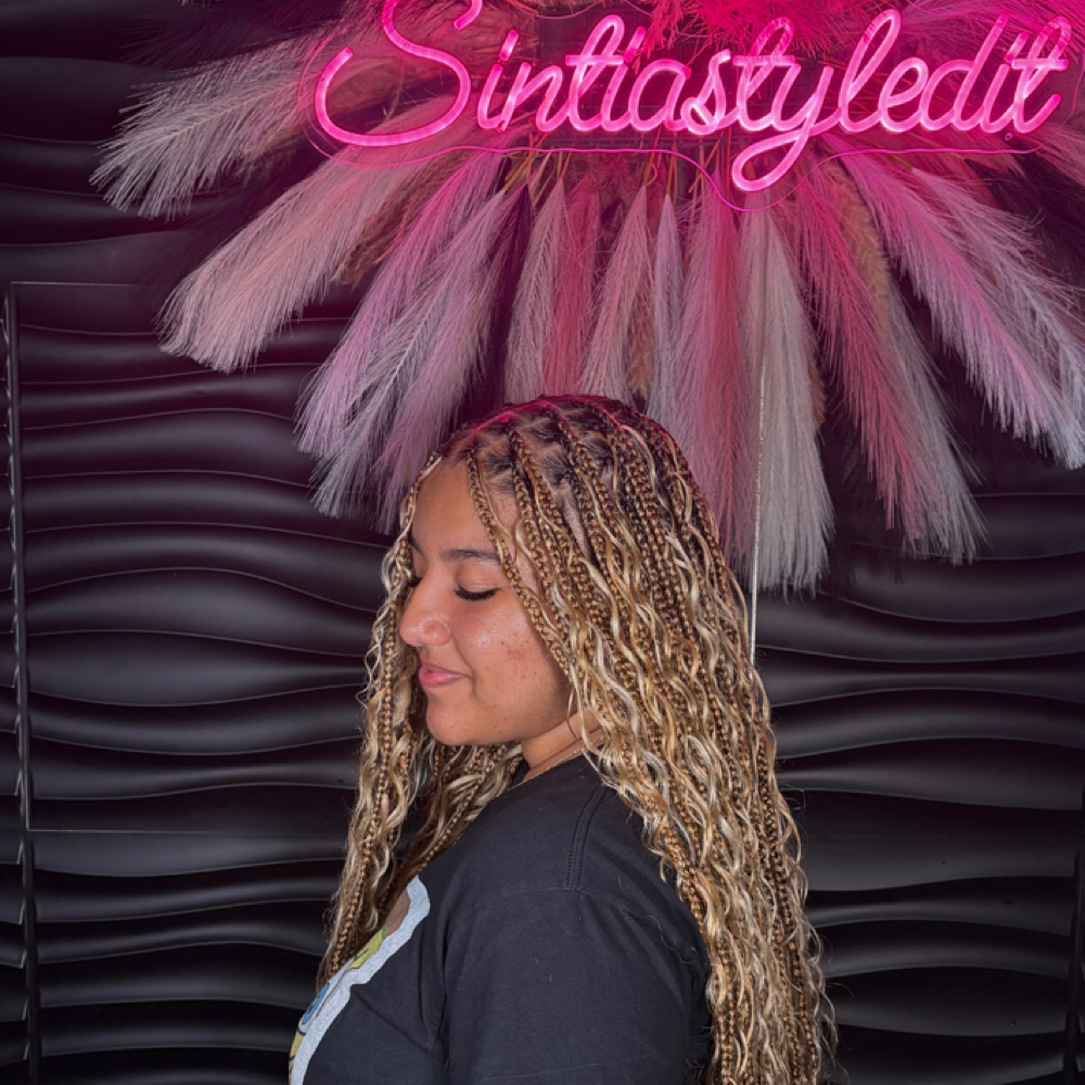 Smedium Boho Knotless at Sintiastyledit in Port Saint Lucie, FL