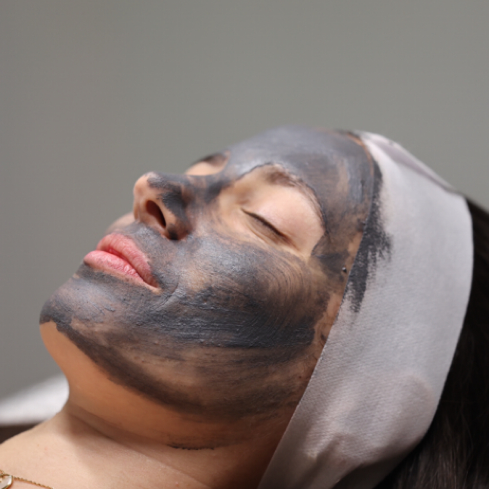 DEEP CLARITY FACIAL