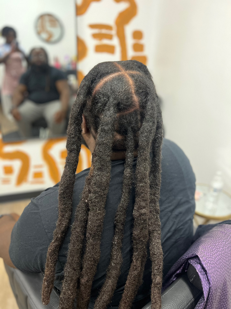 Wicks at Liv Lavish Beauty in Baltimore, MD