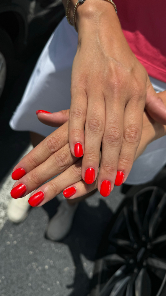 Structured Manicure