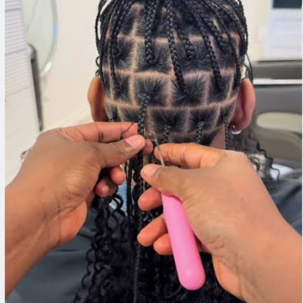 Miracle Knots at Beauns Hair Braiding in Lexington, KY