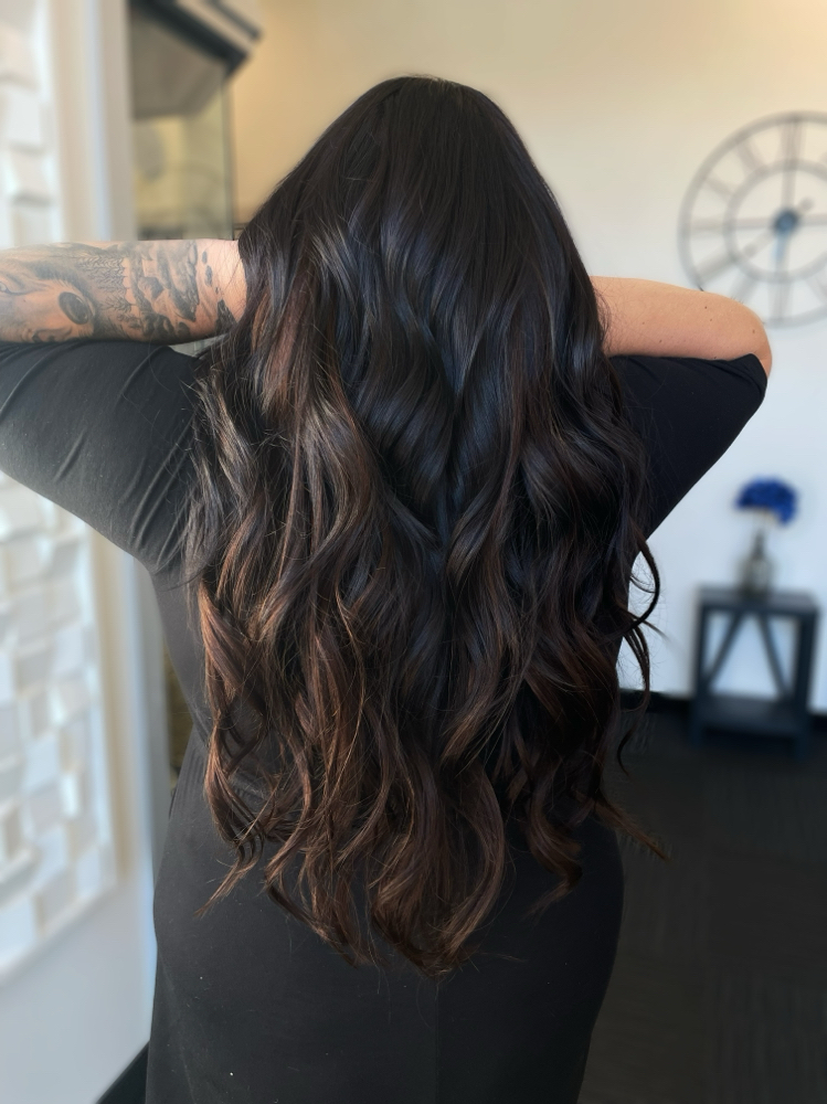 Hand Tied Extensions MoveUp