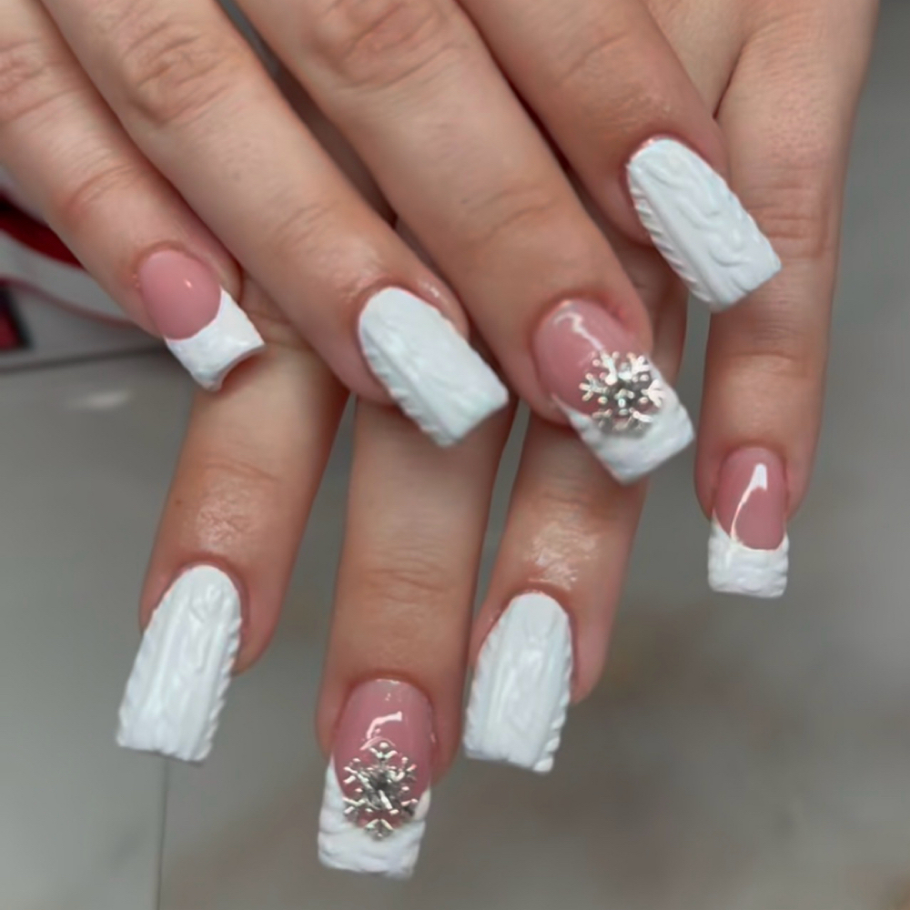Free Hand Nail Art at NΛNCÉ Atelier in Wesley Chapel, FL